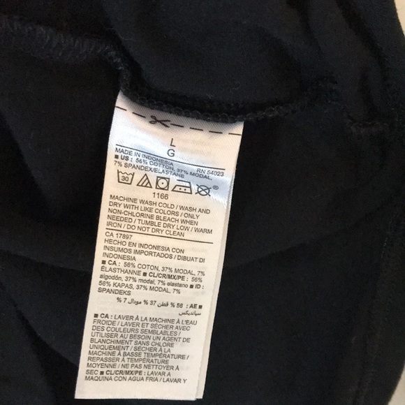 Old Navy Maternity Top - Picture 5 of 5